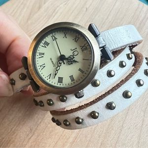 JQ ladies wrap bracelet fashion watch NEW BATTERY